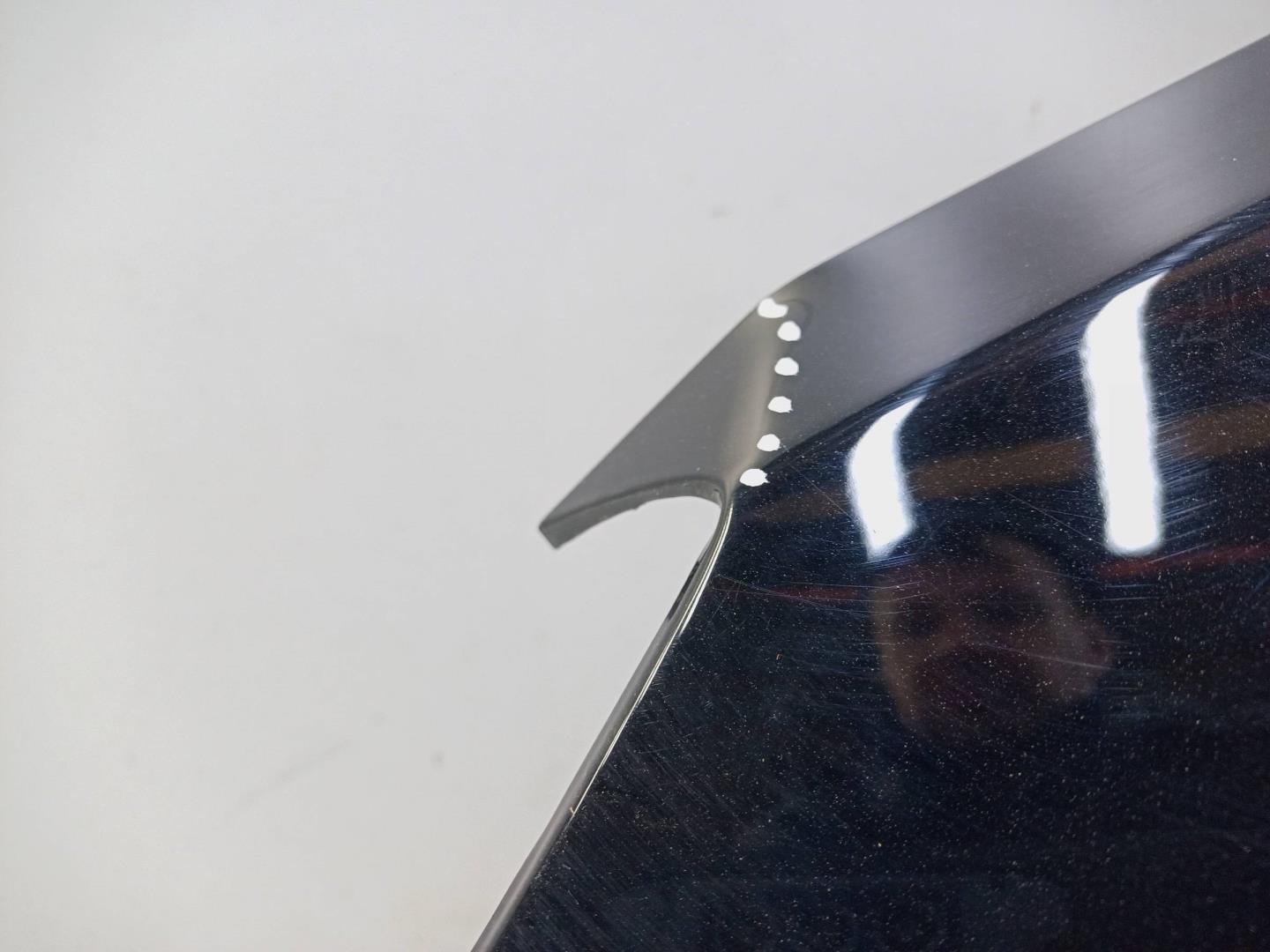 Крыло переднее левое