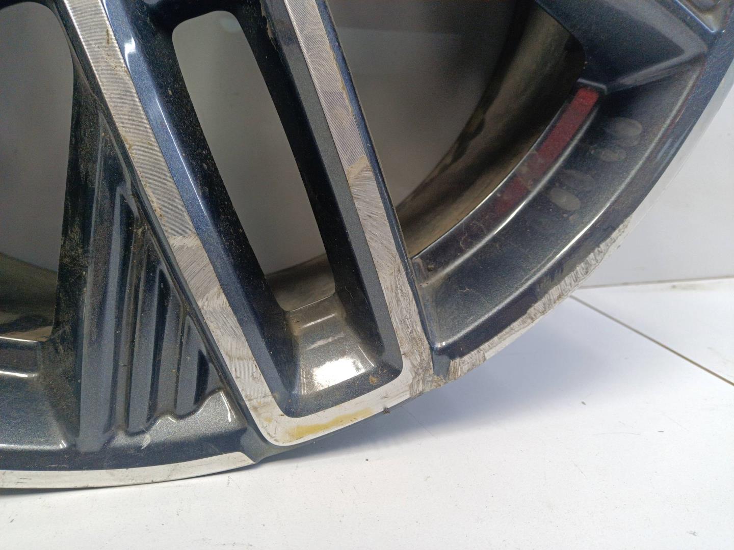 Диск колесный литой легкий сплав