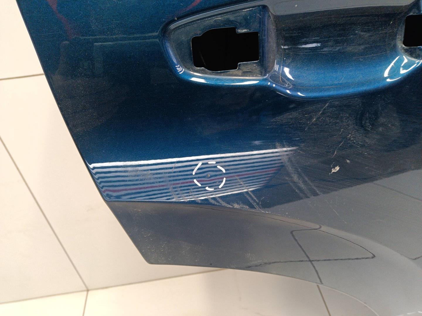 Дверь задняя правая