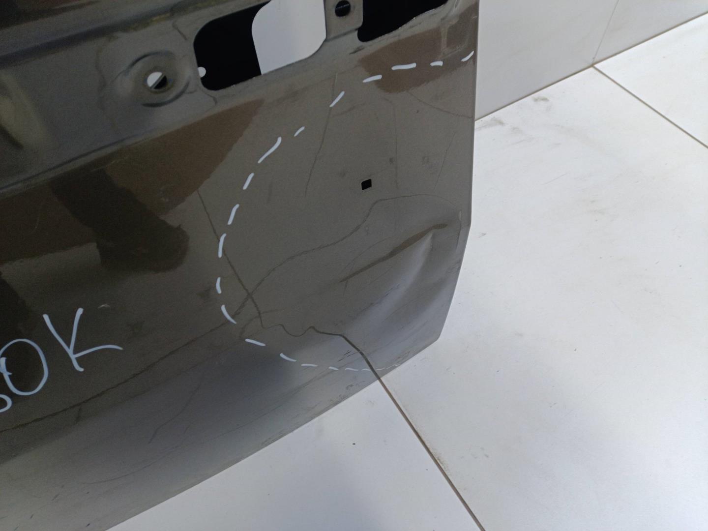 Дверь задняя левая