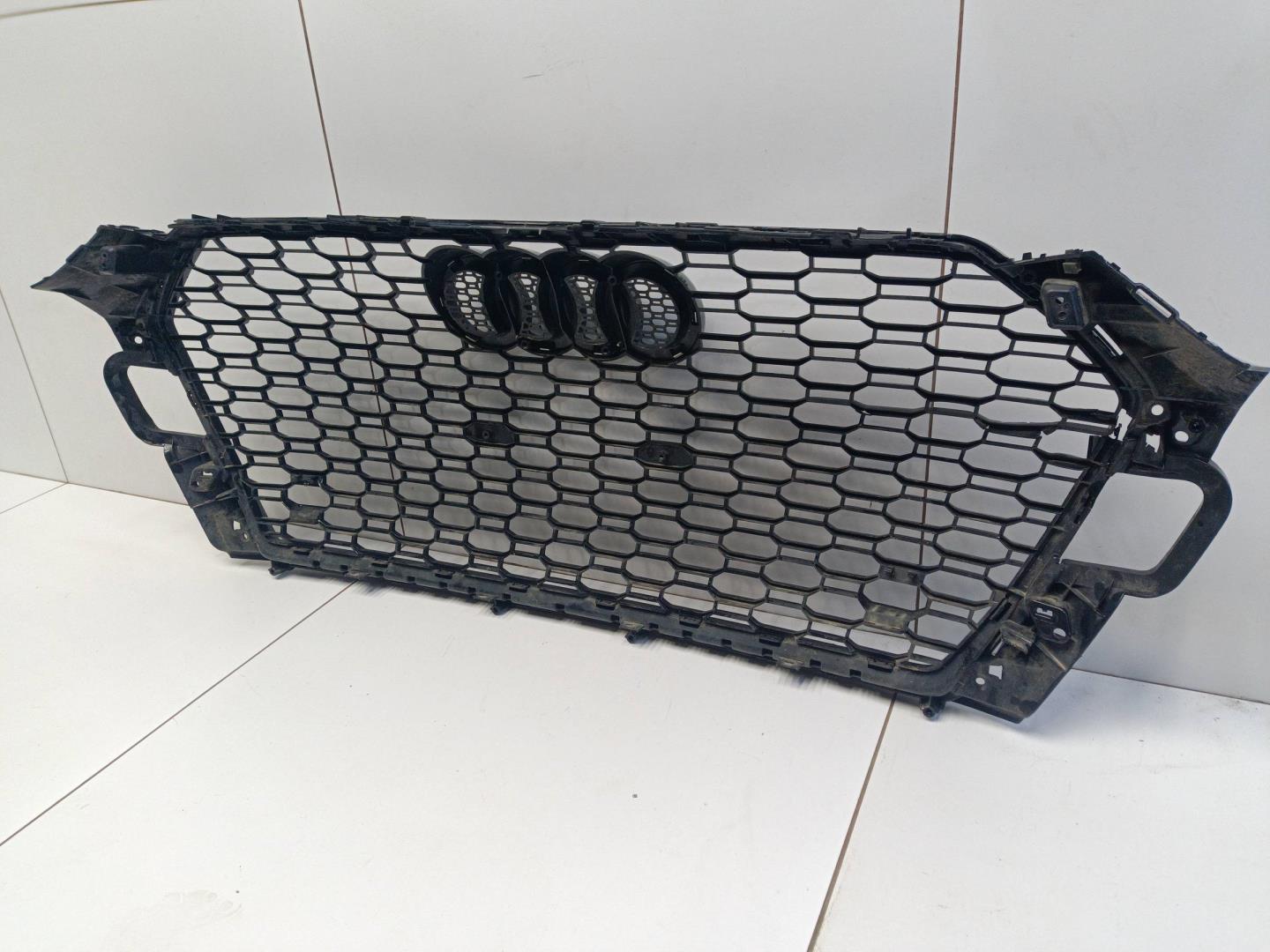 Решетка радиатора