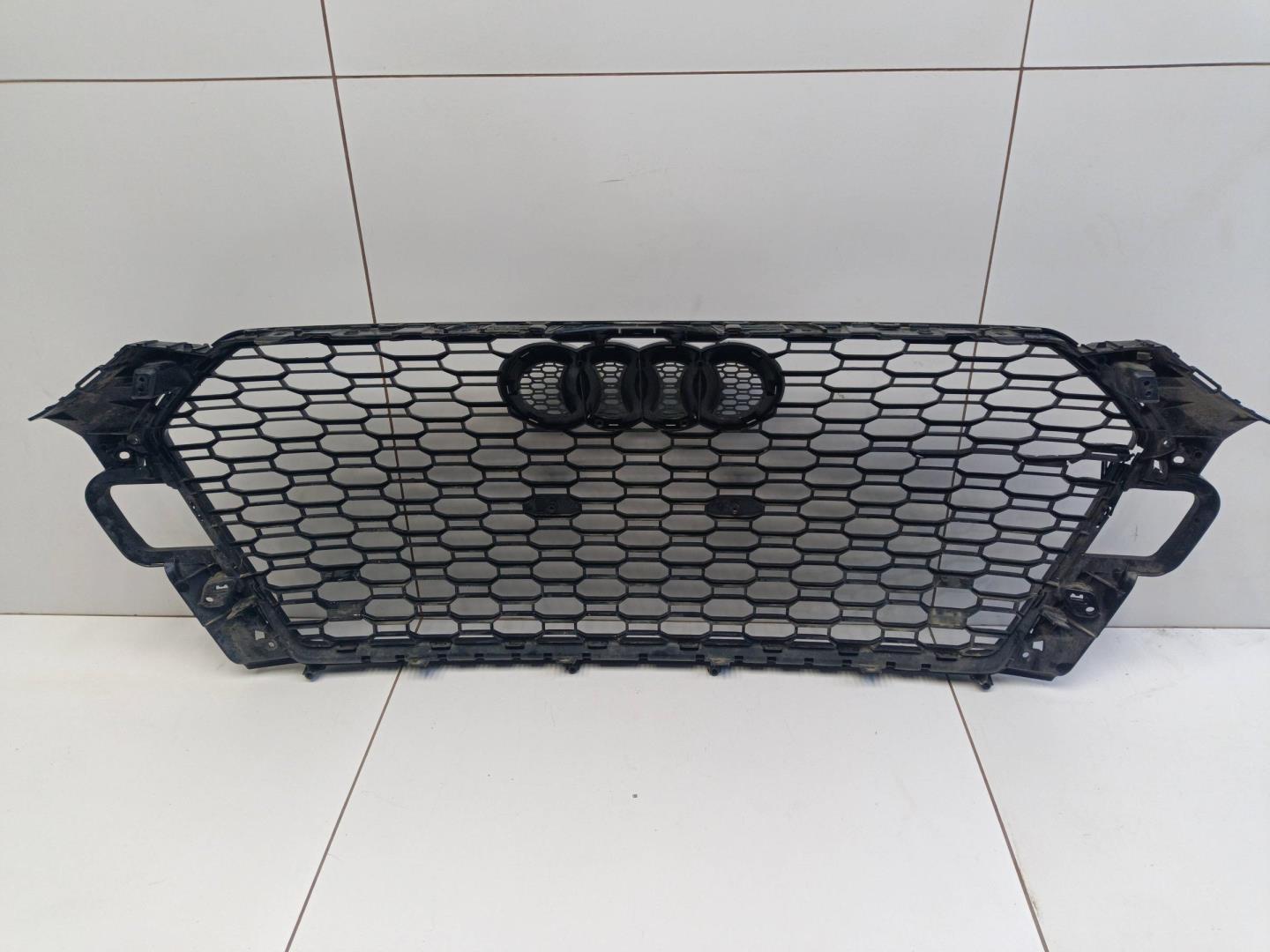 Решетка радиатора