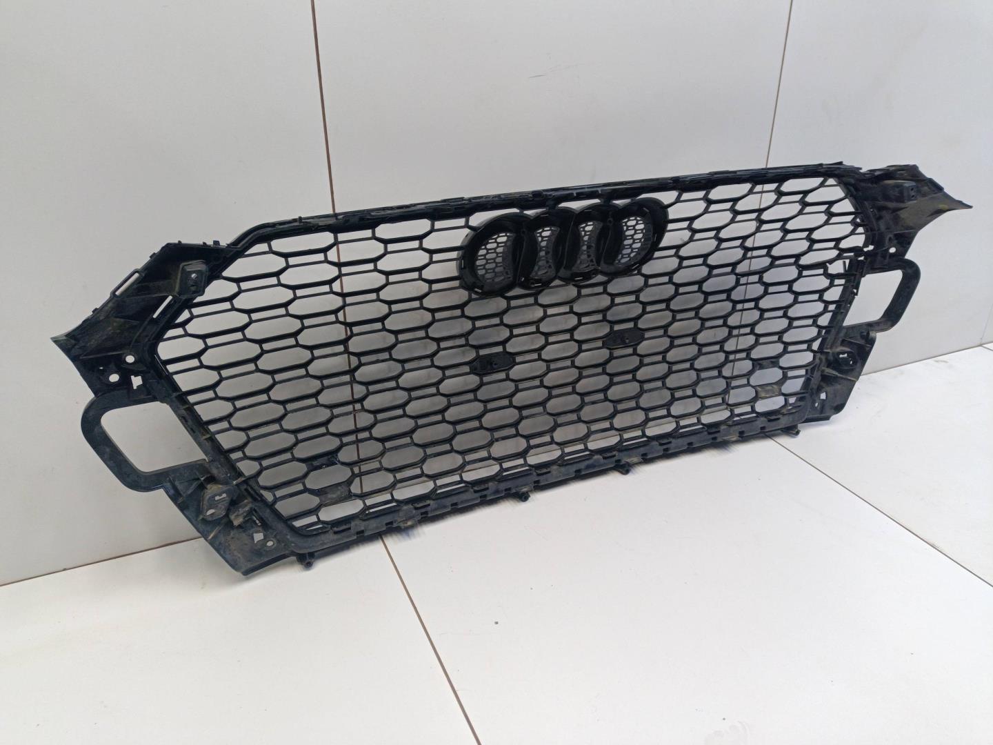 Решетка радиатора