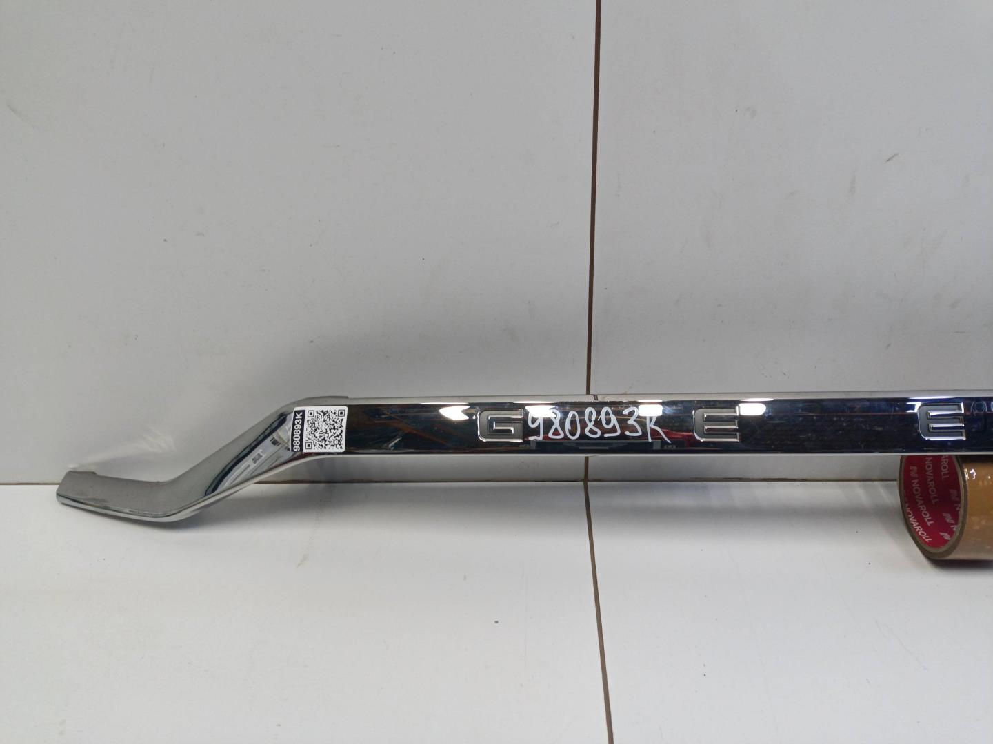 Накладка двери багажника