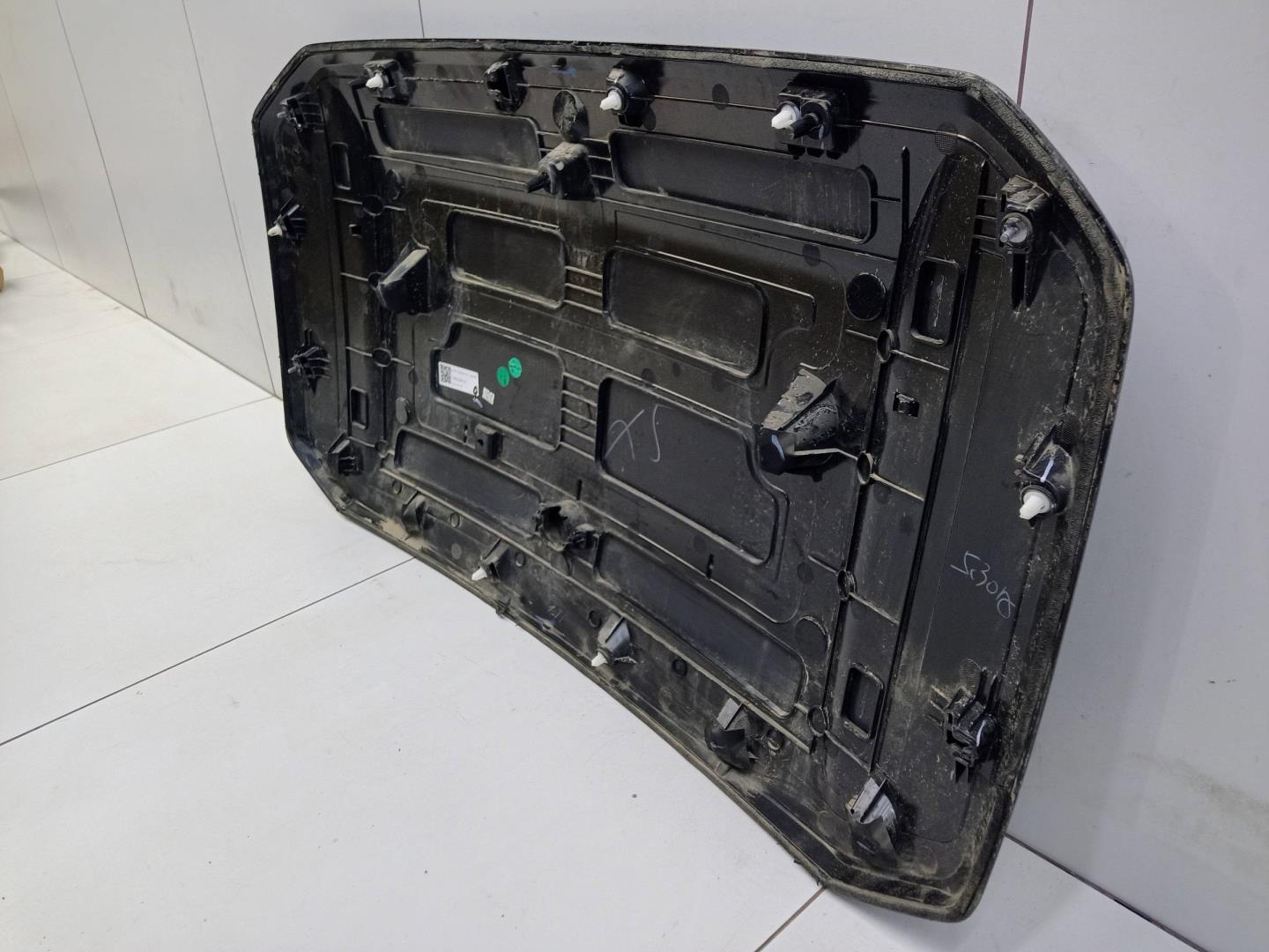 Накладка крышки багажника