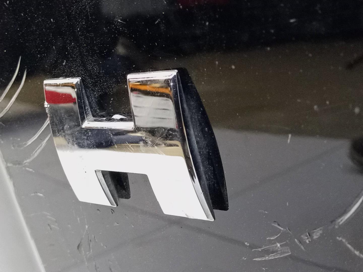 Накладка крышки багажника