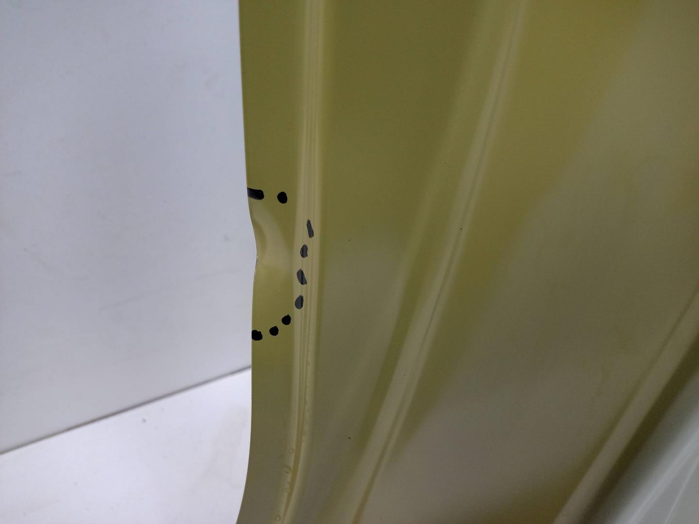 Кузовной элемент