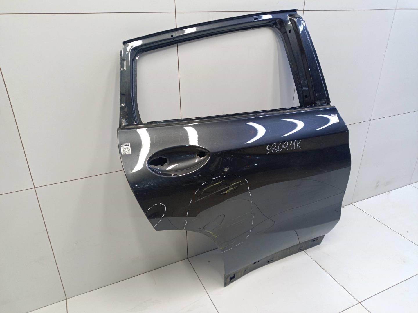 Дверь задняя правая