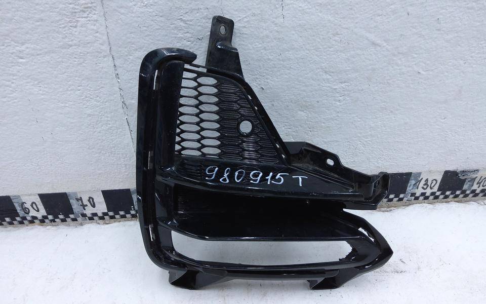 Накладка переднего бампера левая