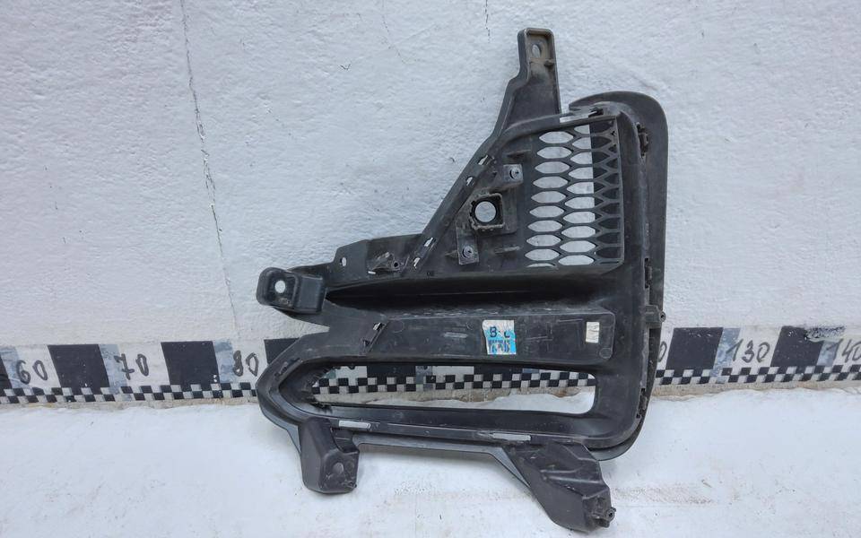 Накладка переднего бампера левая