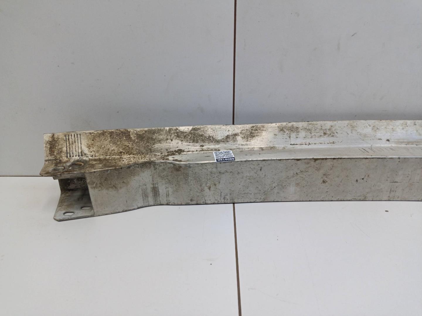 Усилитель заднего бампера