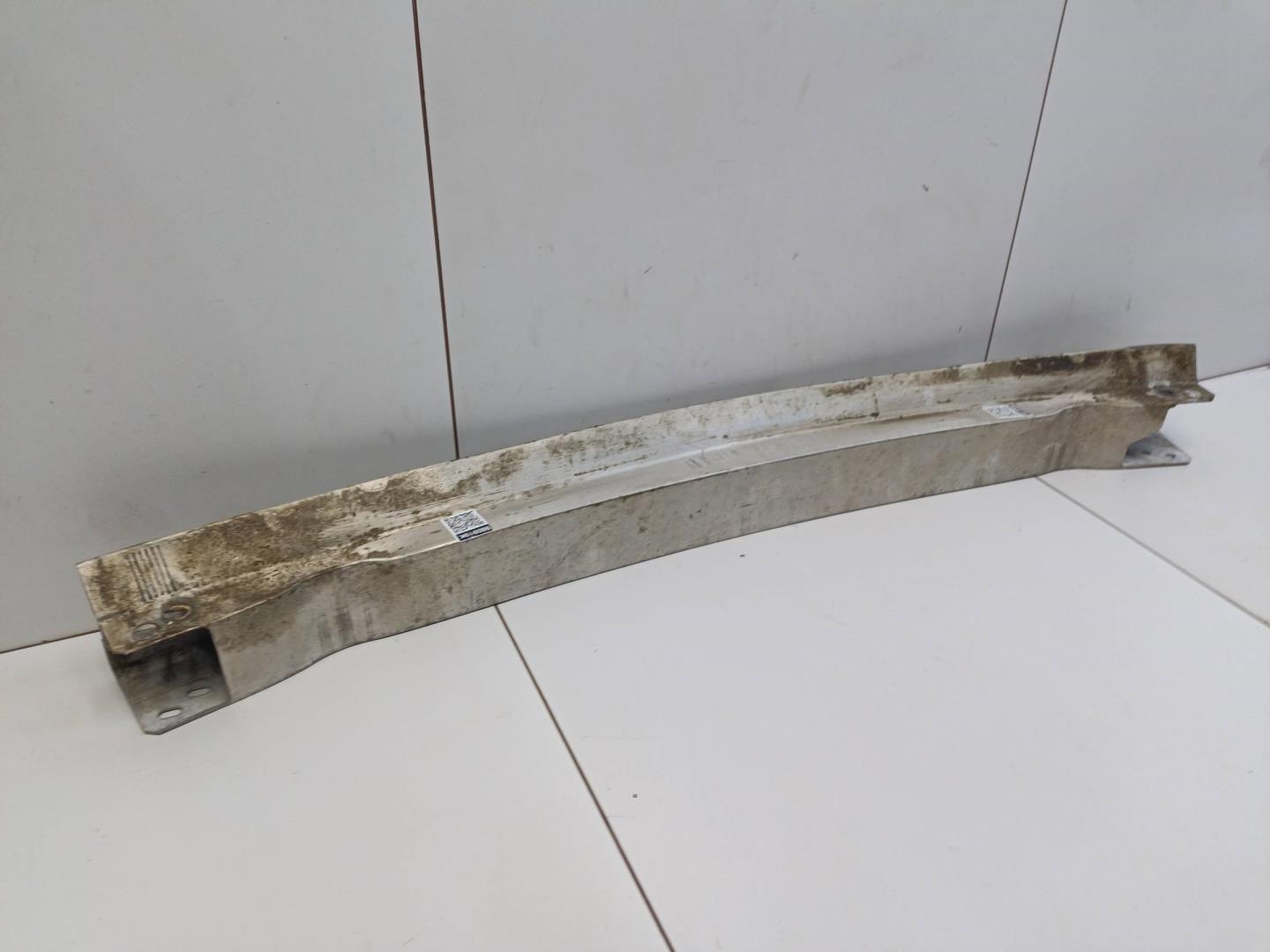 Усилитель заднего бампера