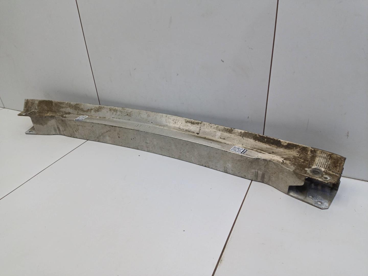 Усилитель заднего бампера