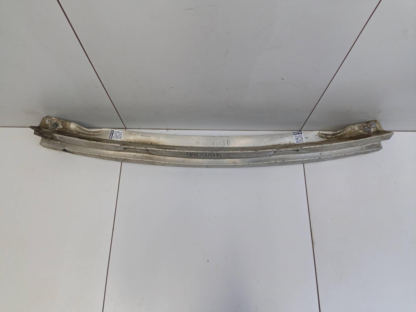 Усилитель заднего бампера