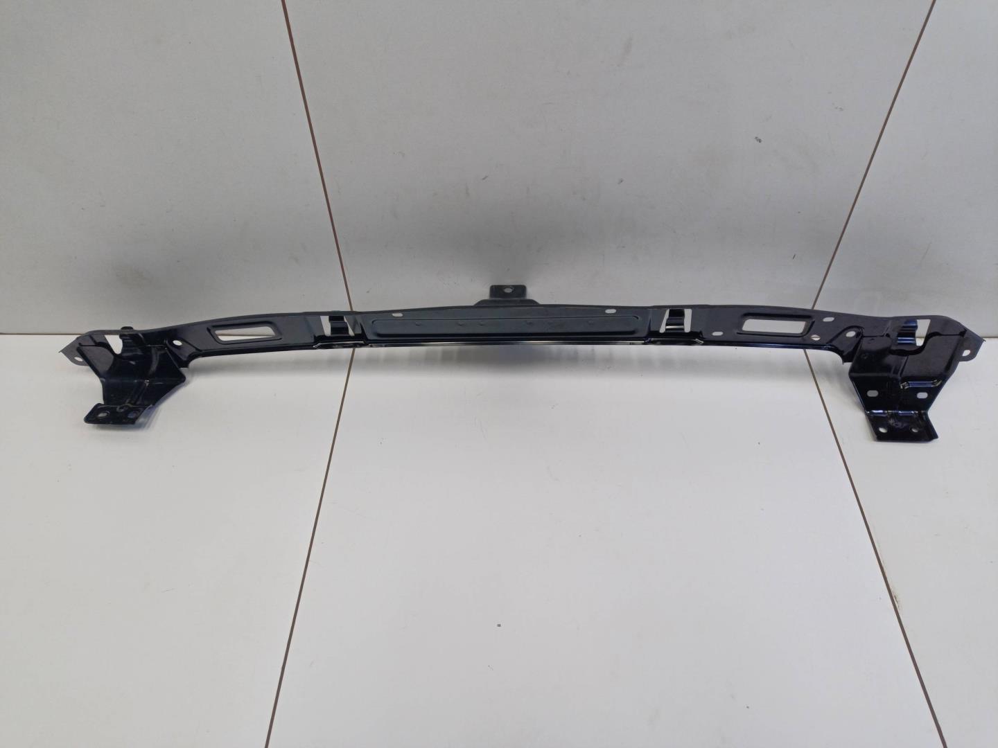 Кронштейн переднего бампера