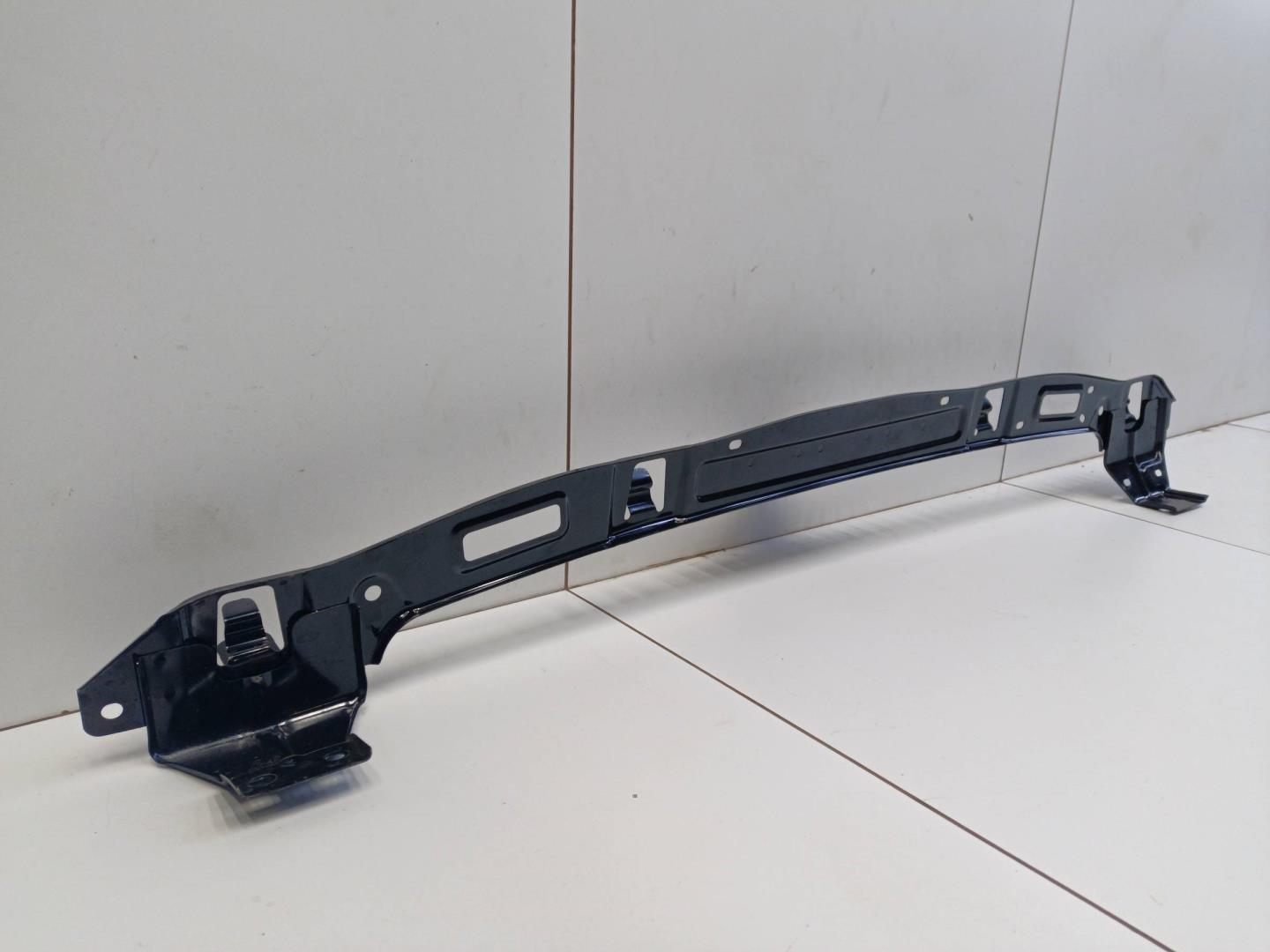 Кронштейн переднего бампера