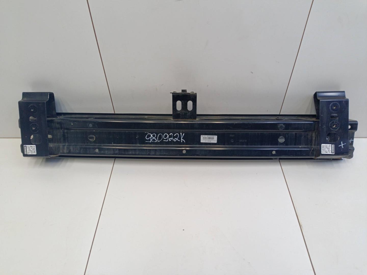 Усилитель переднего бампера