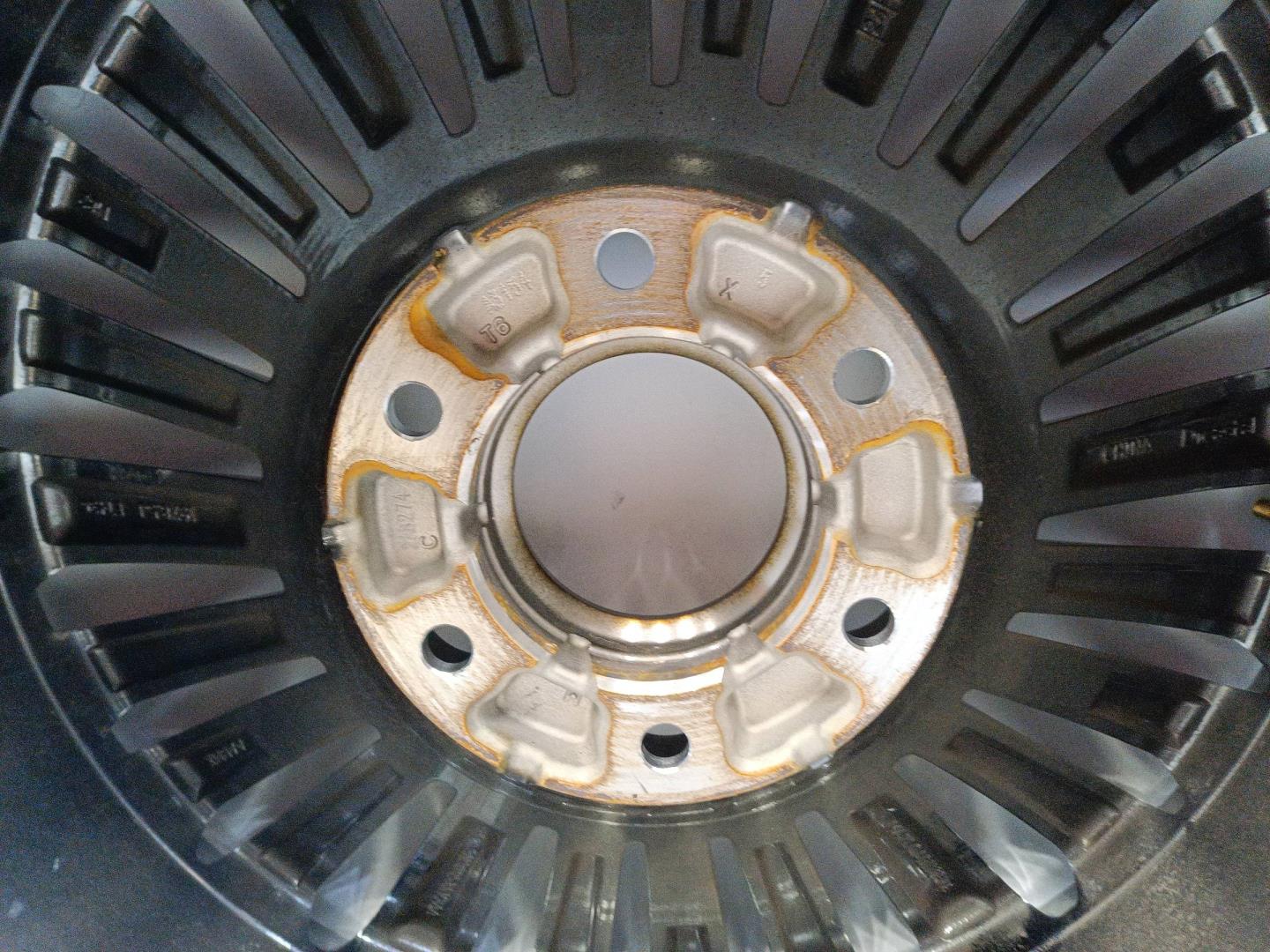 Диск колесный литой легкий сплав