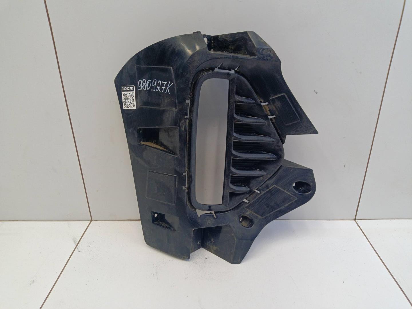 Решетка в бампер правая