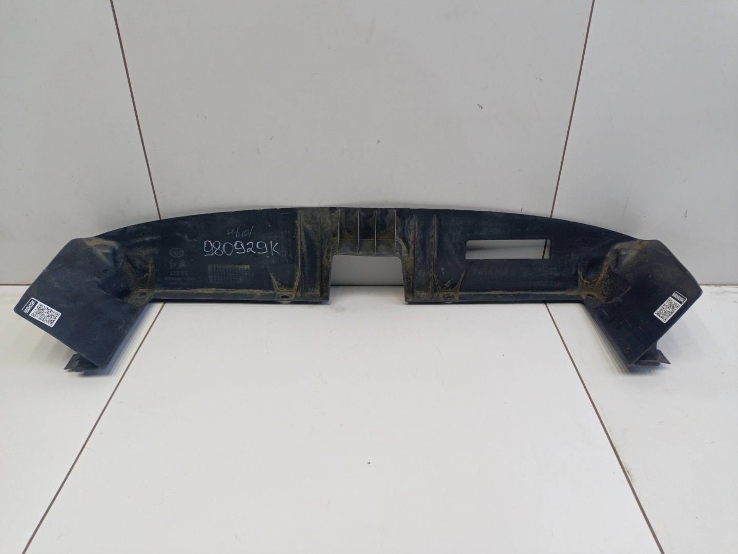 Воздуховод радиатора верхний