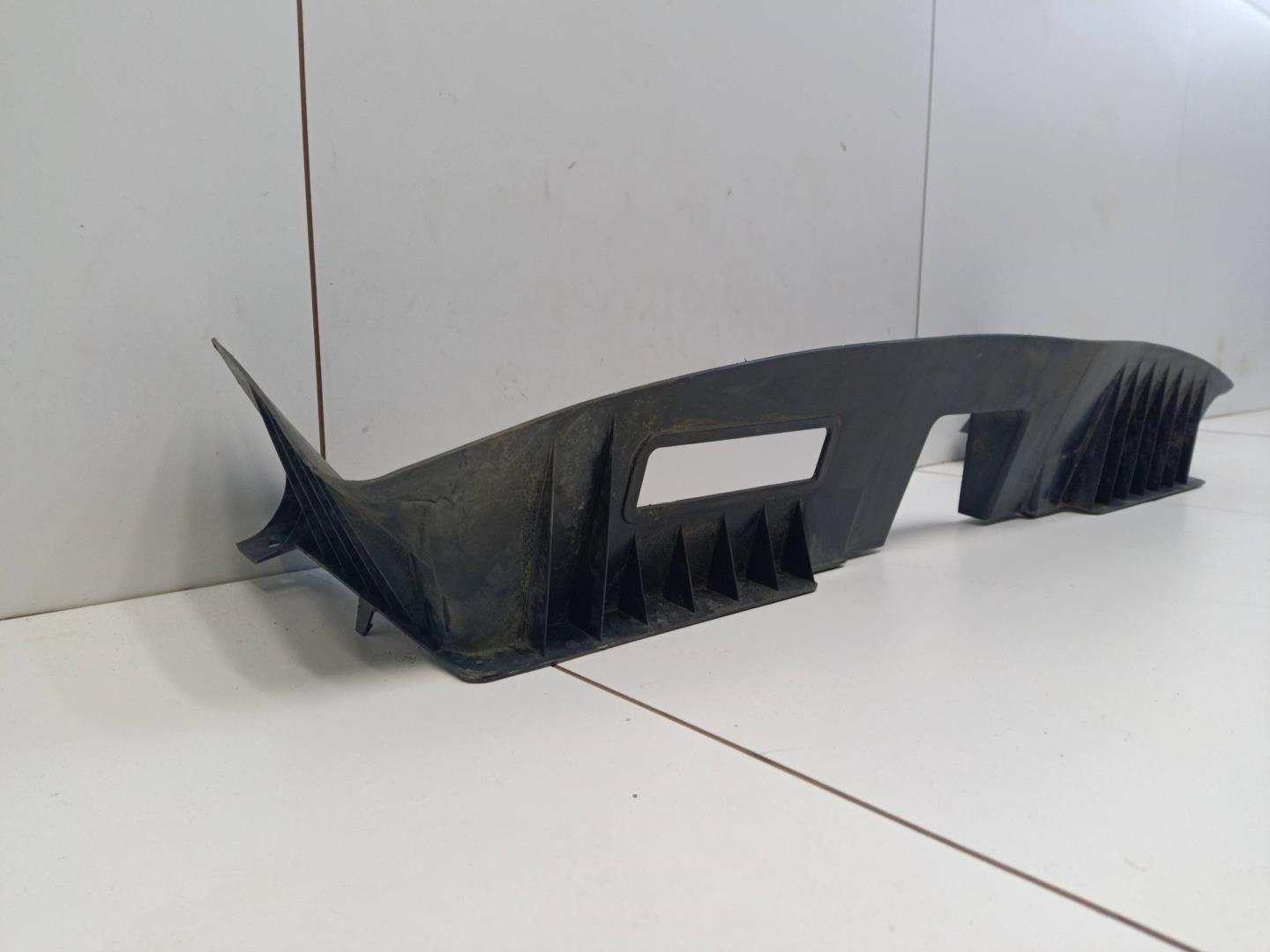 Воздуховод радиатора верхний