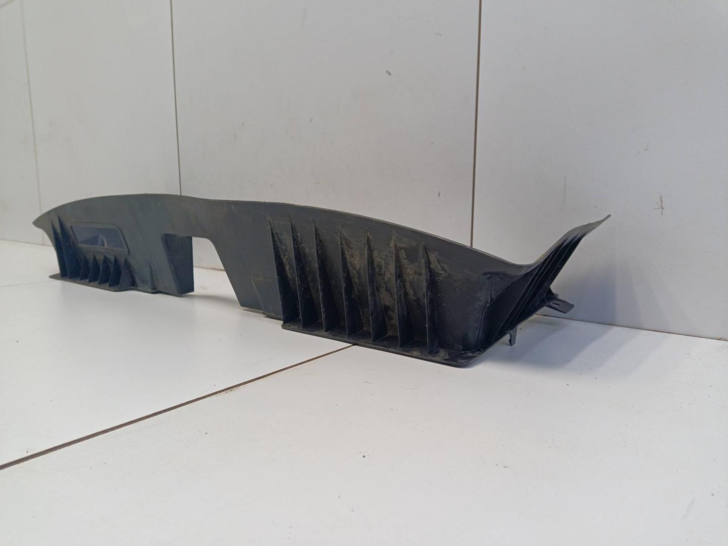 Воздуховод радиатора верхний