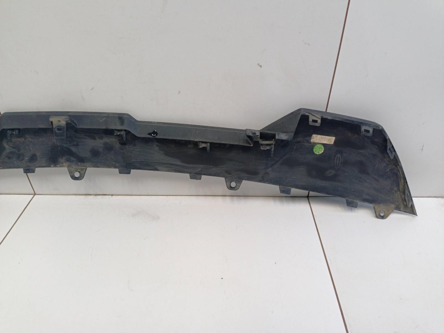 Накладка переднего бампера