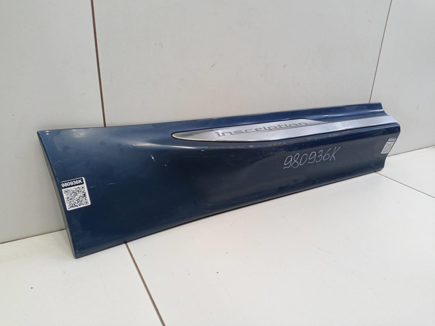 Накладка двери задней правой