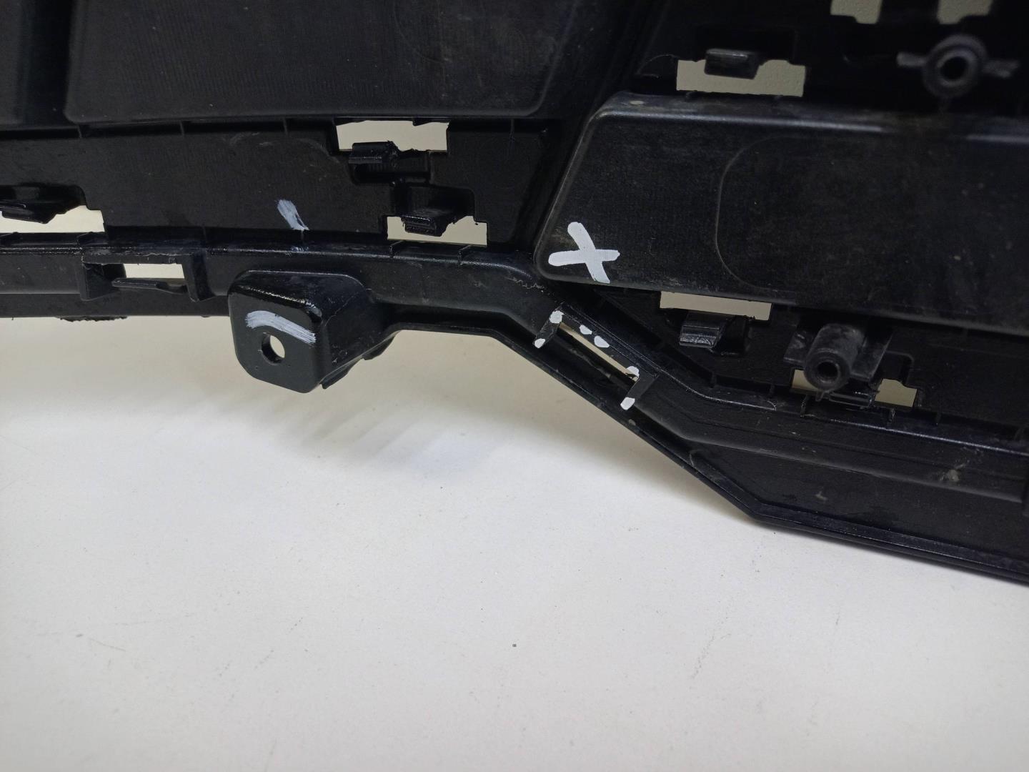 Решетка радиатора