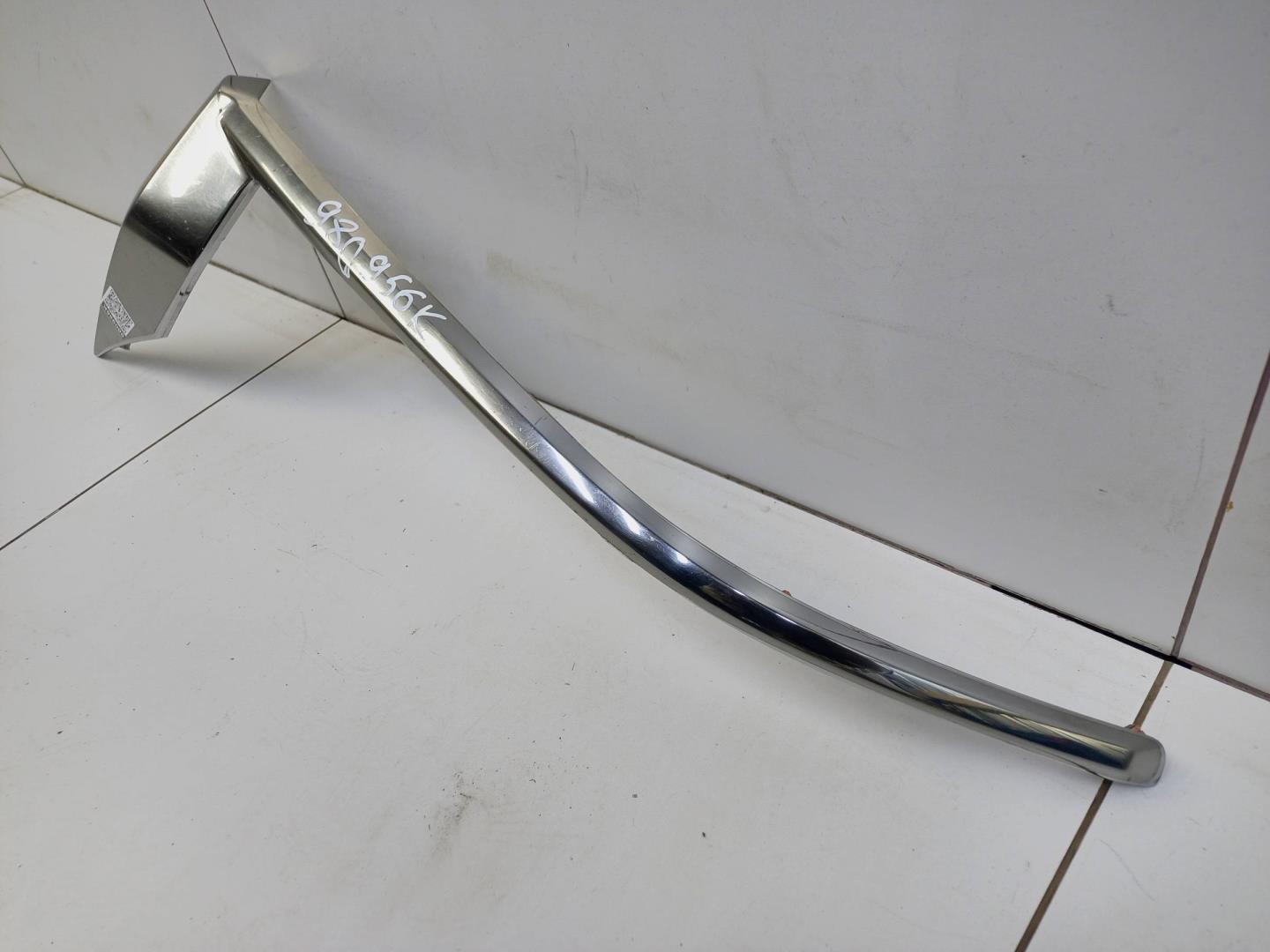 Молдинг фары левой