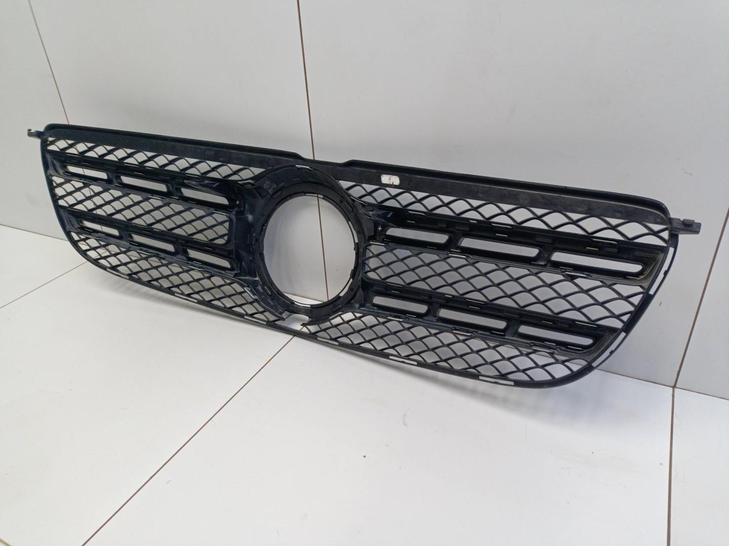 Решетка радиатора