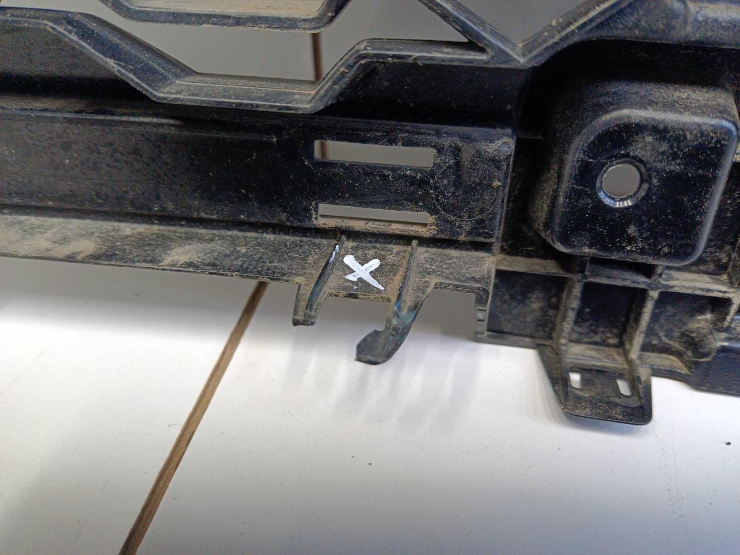 Решетка радиатора