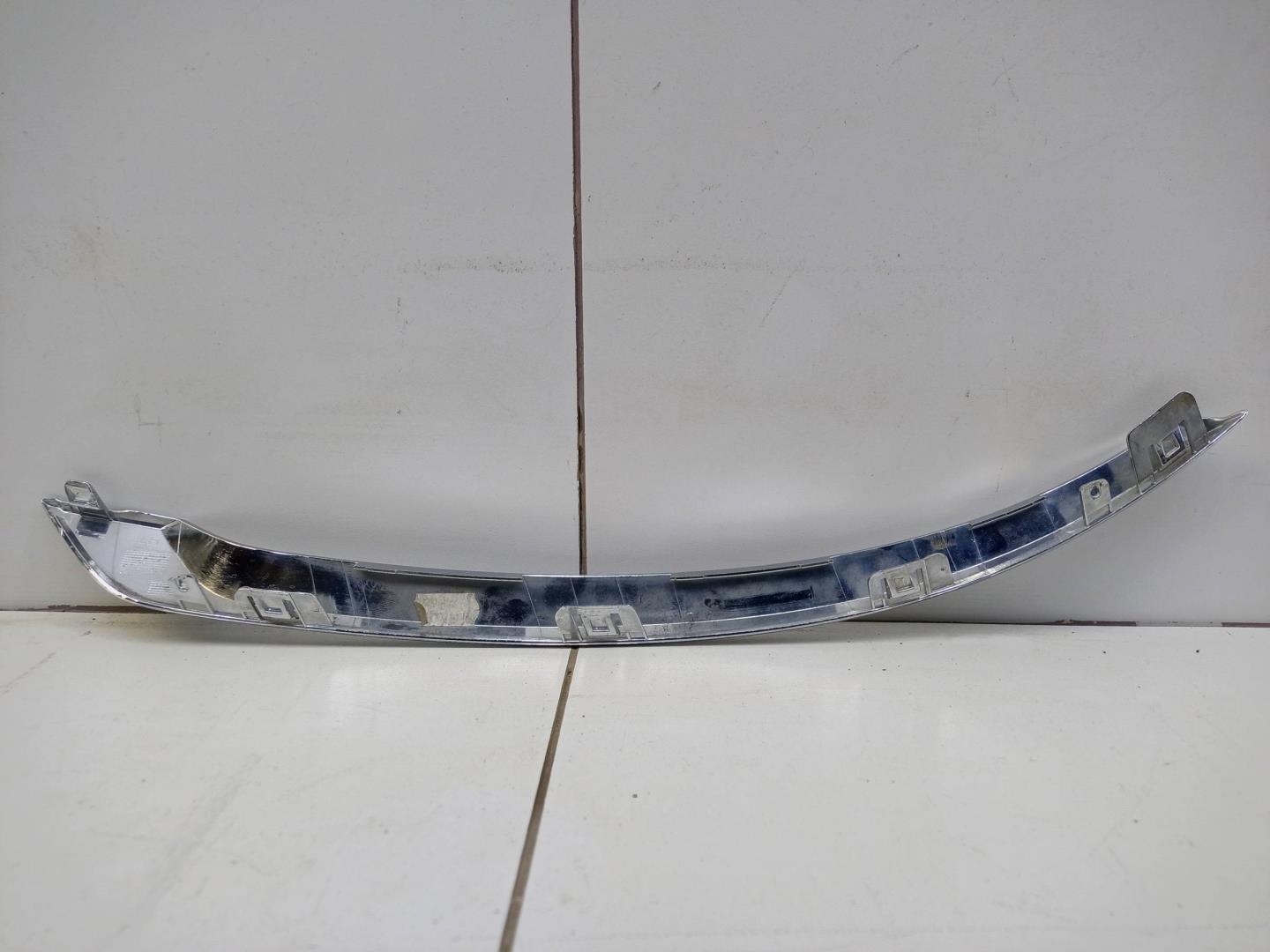 Накладка заднего бампера левая