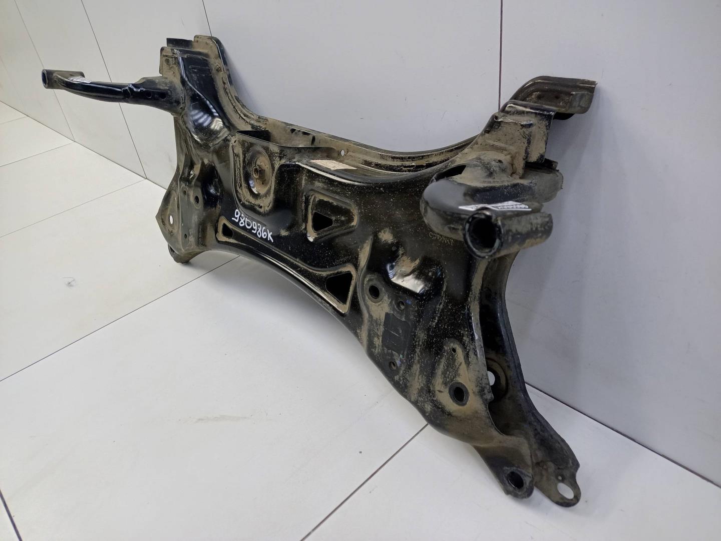 Балка подмоторная