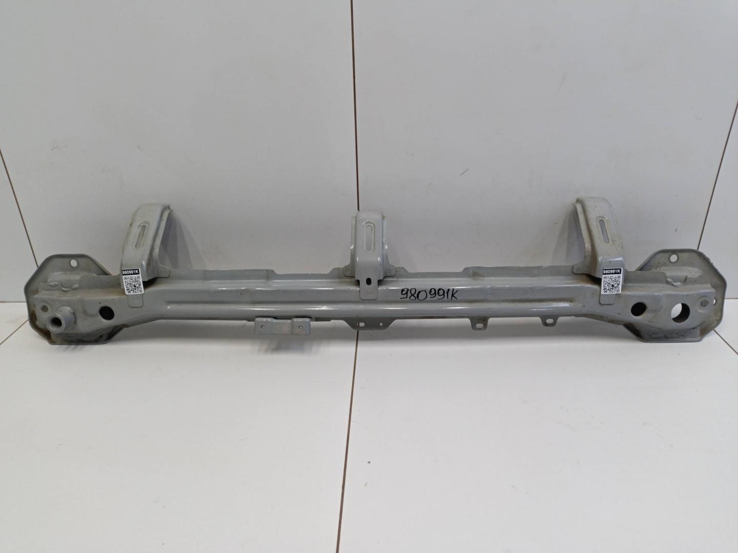 Усилитель заднего бампера