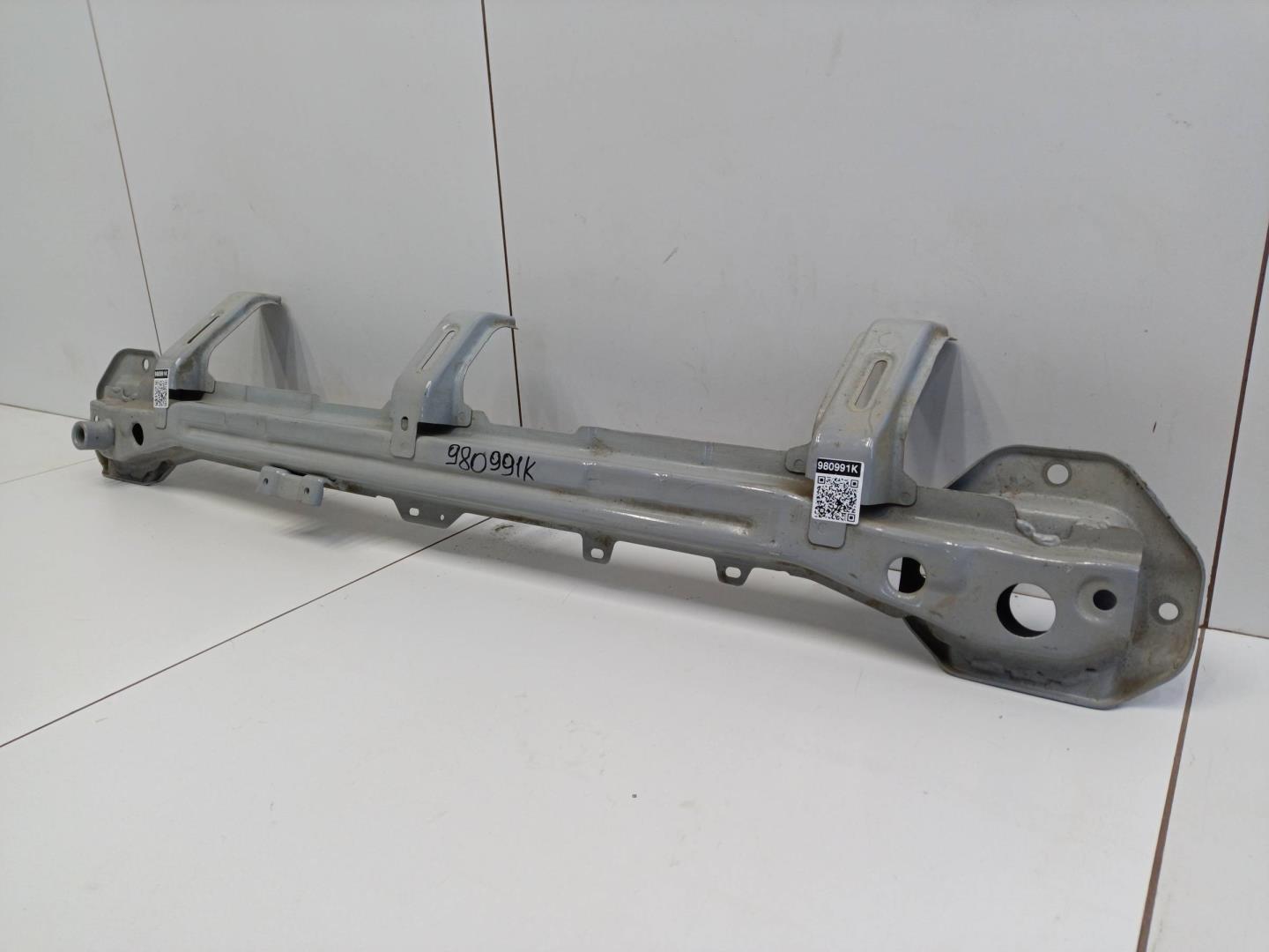 Усилитель заднего бампера