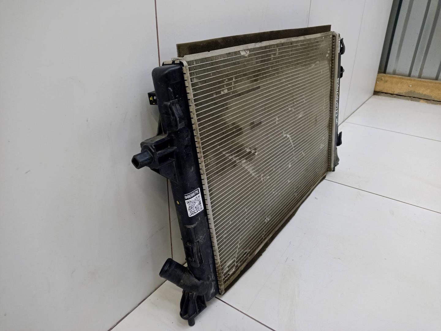 Радиатор охлаждения двигателя основной