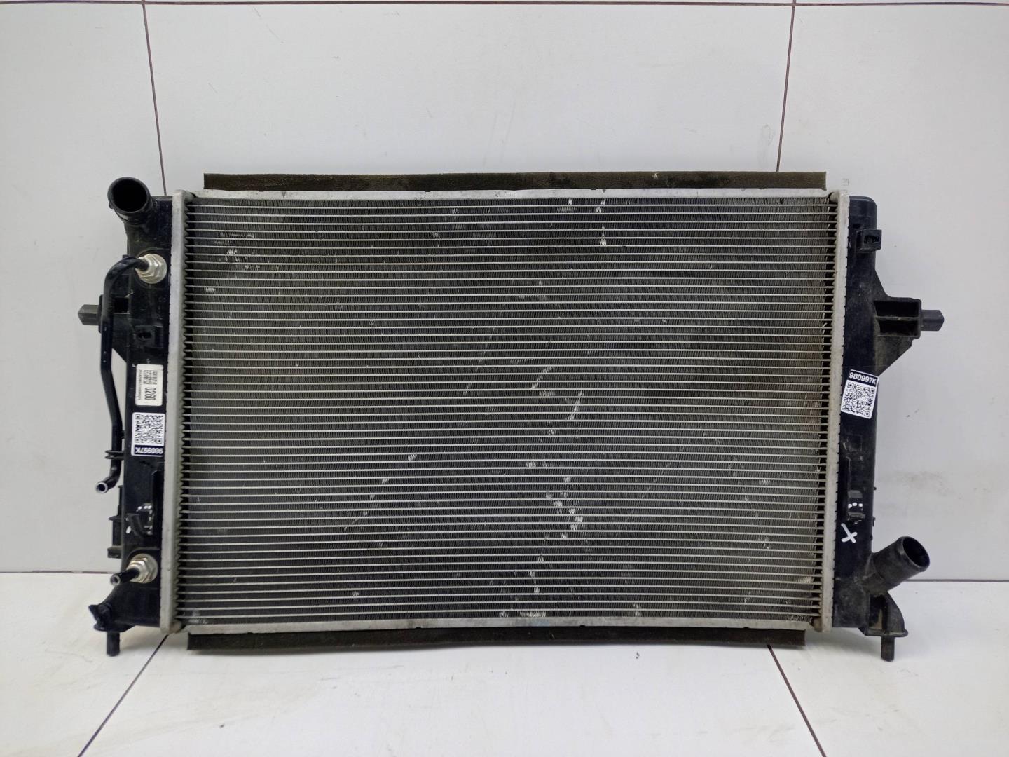 Радиатор охлаждения двигателя основной