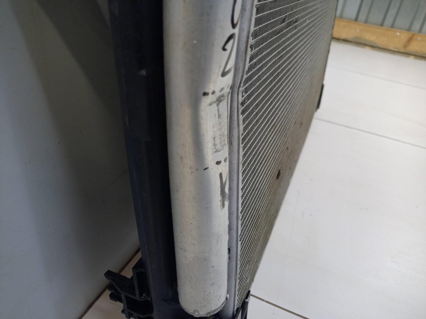 Радиатор охлаждения двигателя основной