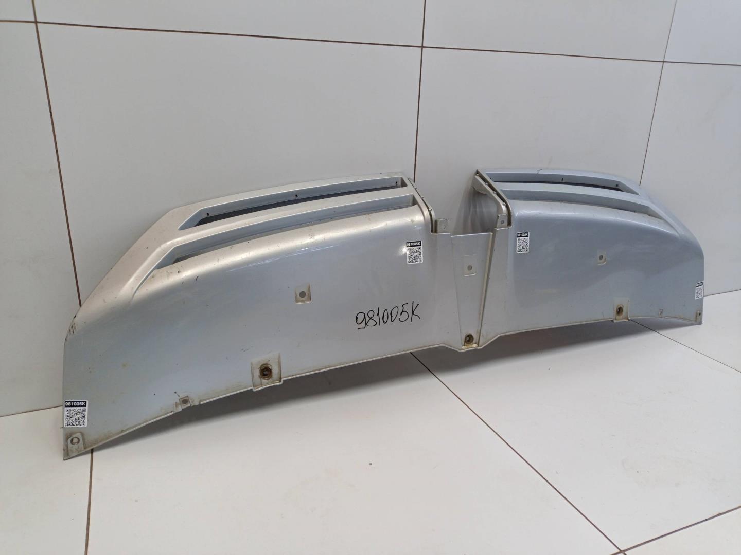 Накладка переднего бампера