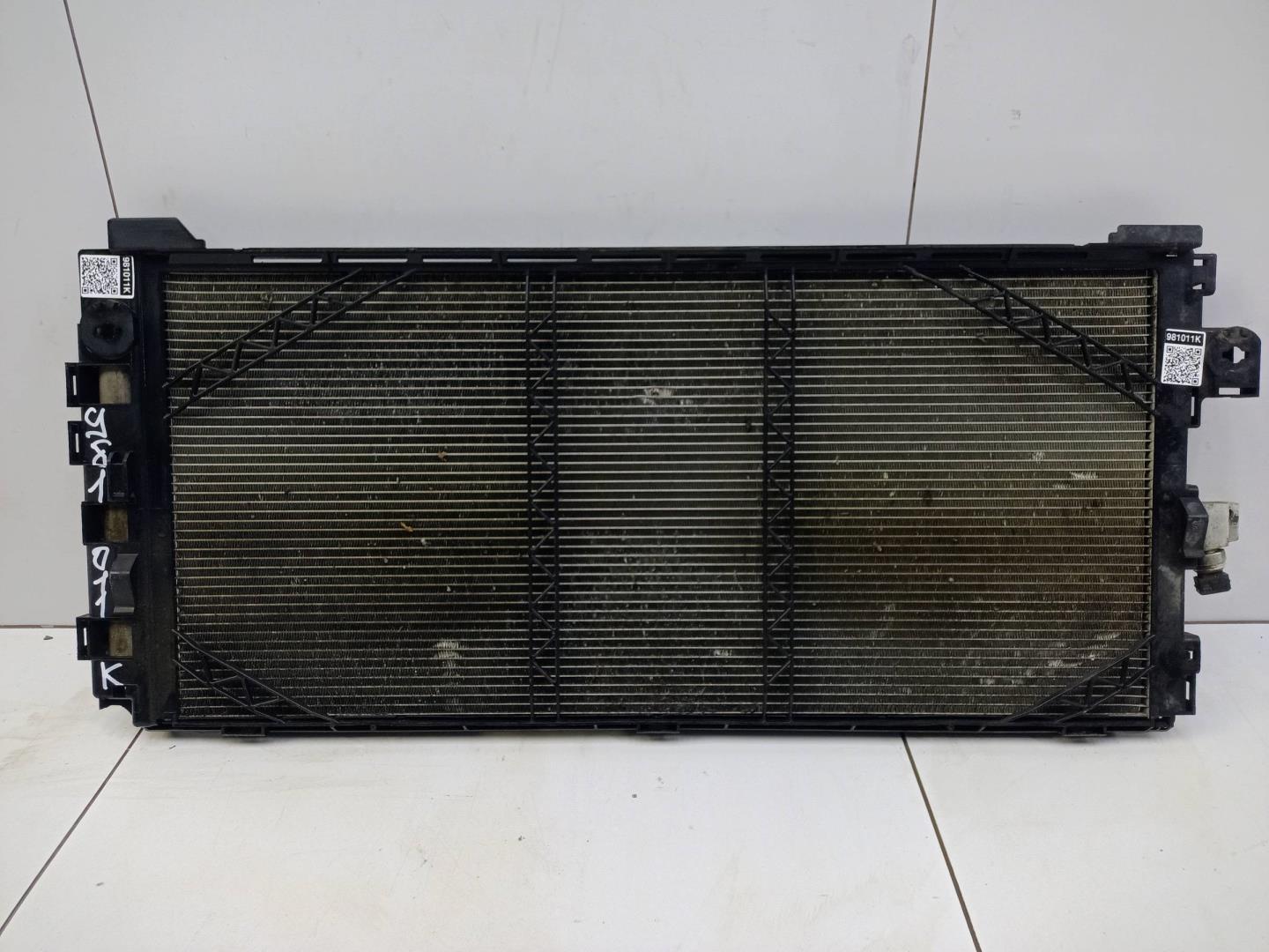 Радиатор кондиционера / конденсер