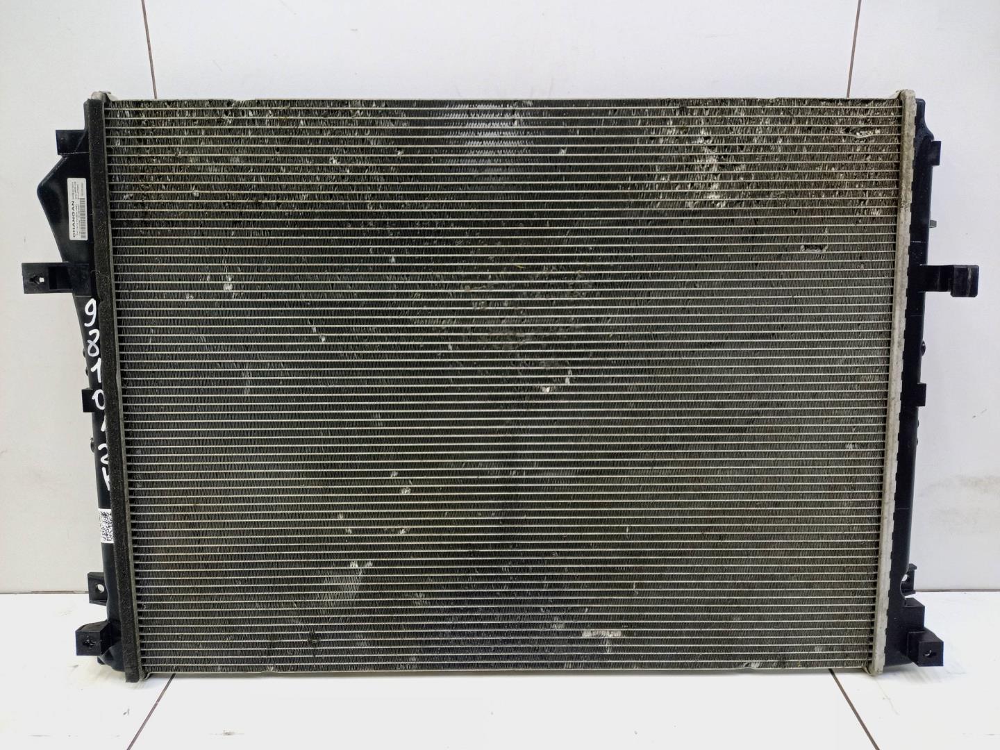 Радиатор охлаждения двигателя дополнительный