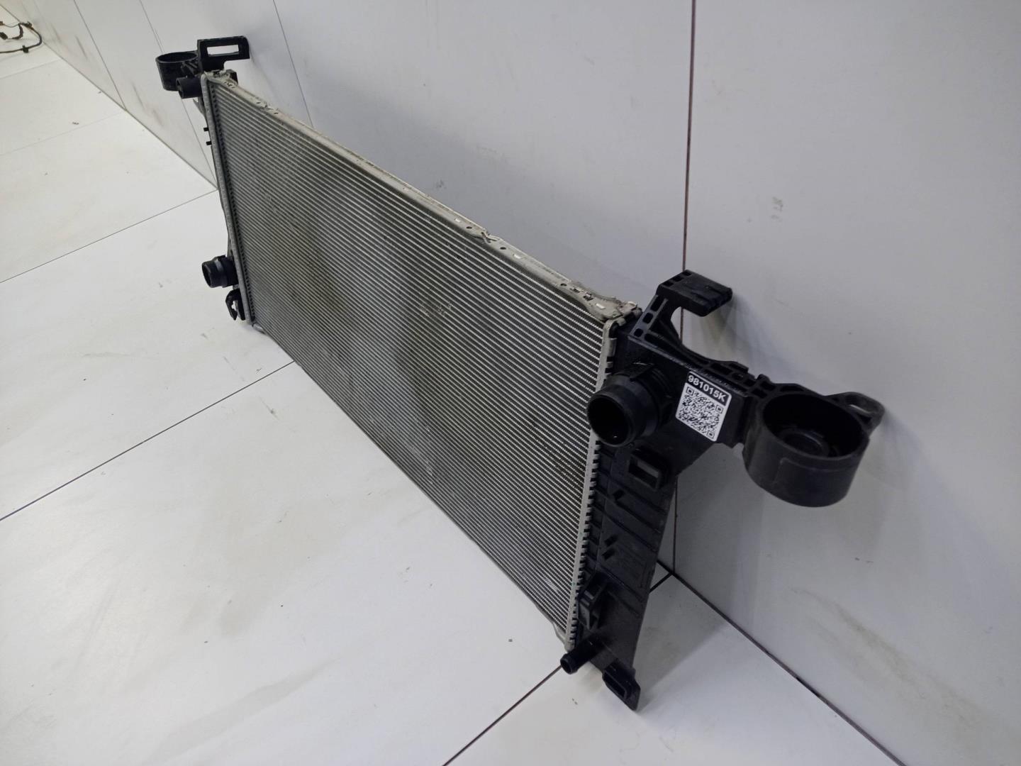 Радиатор охлаждения двигателя основной