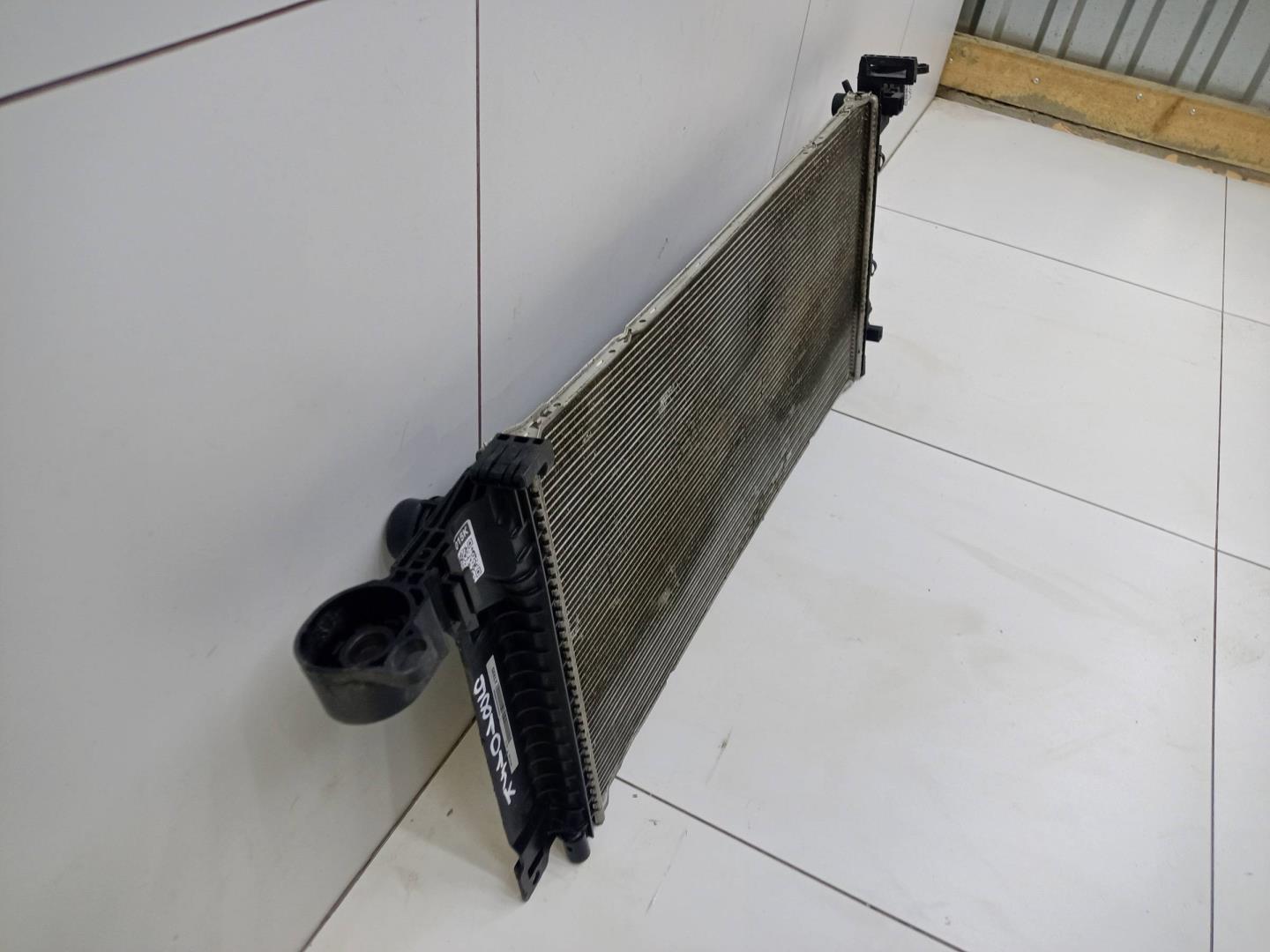 Радиатор охлаждения двигателя основной