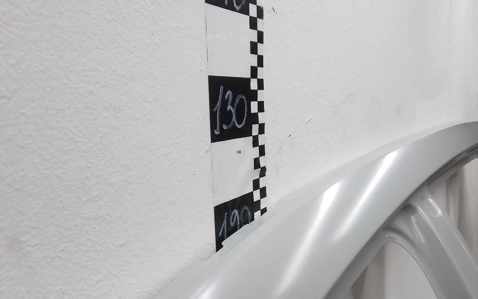 Кузовной элемент