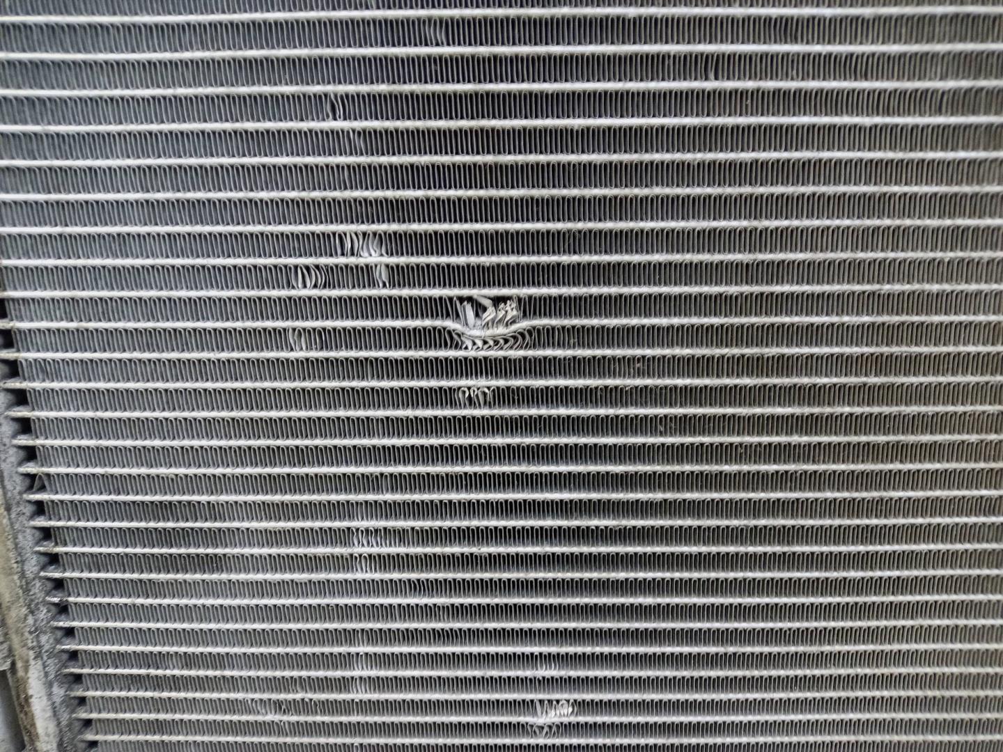 Радиатор кондиционера / конденсер