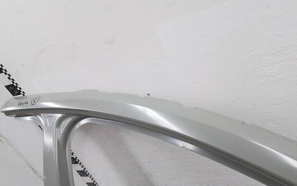 Кузовной элемент