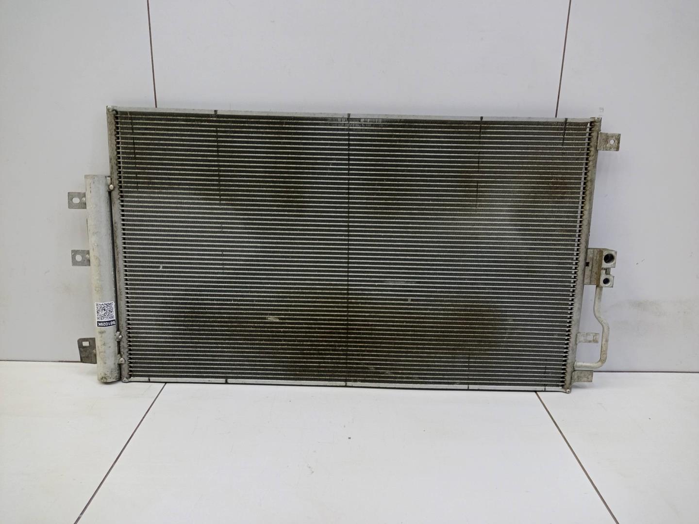 Радиатор кондиционера / конденсер