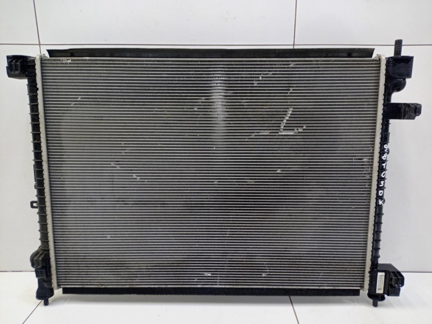 Радиатор охлаждения двигателя основной