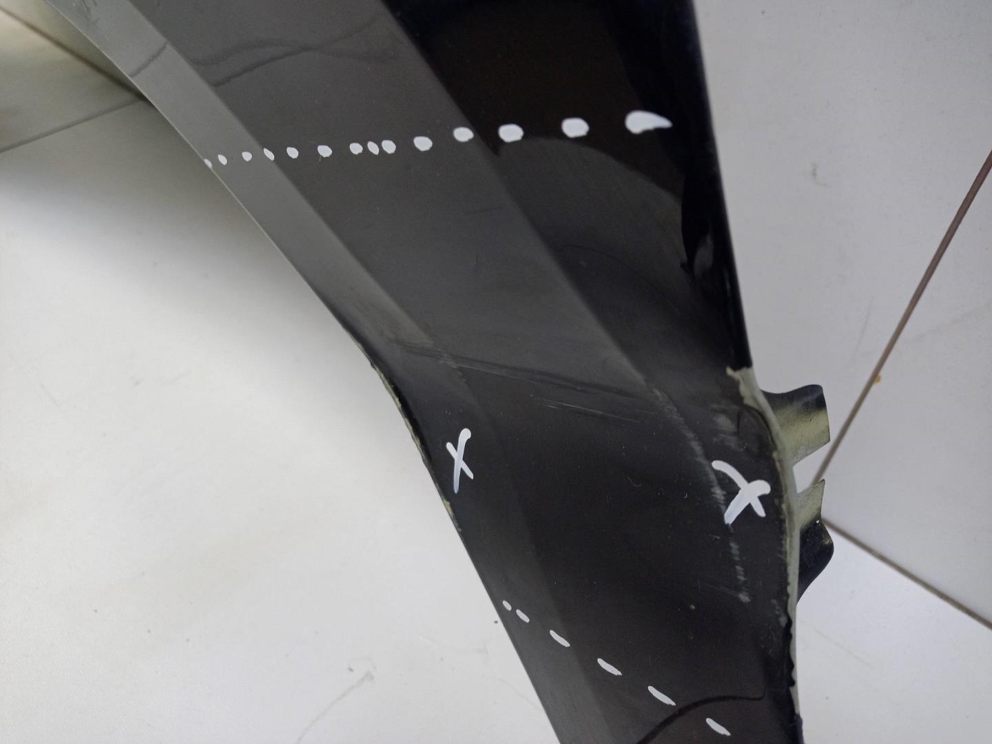 Крыло переднее левое